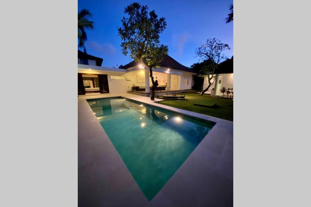 Villa Lola Seminyak Exterior foto